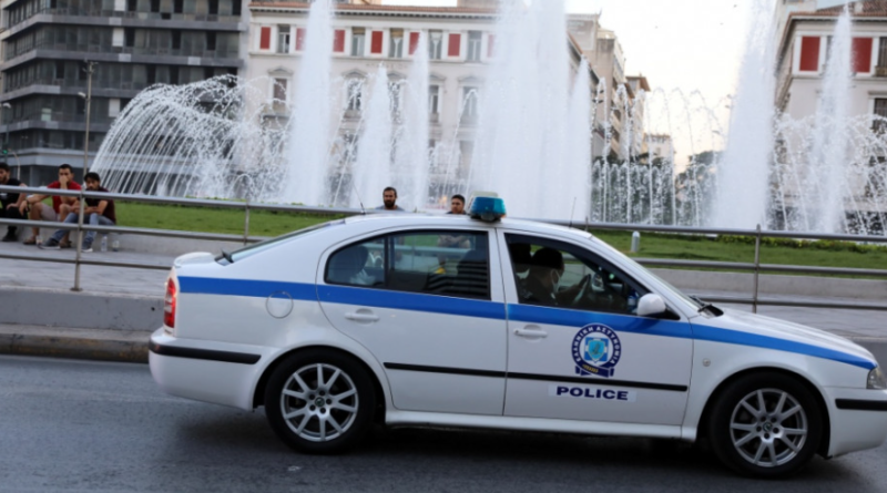 السلطات اليونانية